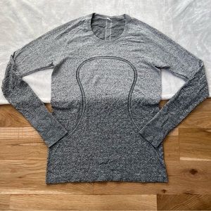 LULULEMON 12 Swiftly Tech Long Sleeve Crew neck Grey Ombre thumb holes athletic
